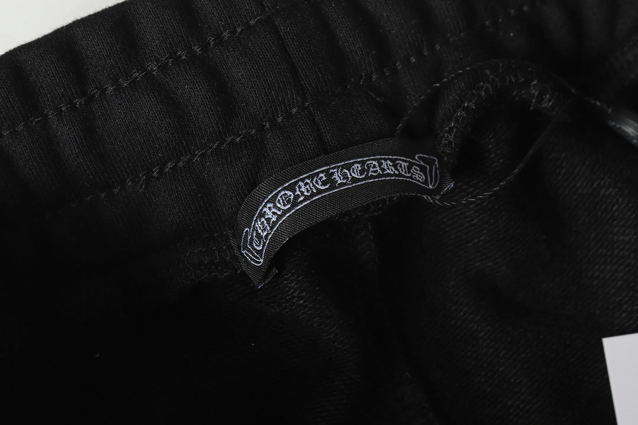 P270 #W5005 cross-border model, quality-conscious people please do not place an order -Chrome Hearts/Chrome Hearts colorful Sanskrit letter printed trousers, casual trousers and sweatpants -High weight, high density and high quality. The wool is soft, delicate and skin-friendly. It feels soft and silky. It has excellent warmth and skin-friendly properties.